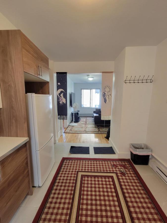Small Condo In Montreal -Fast Wifi Exterior foto