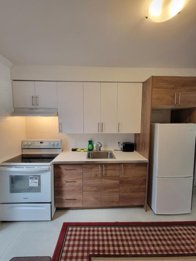 Small Condo In Montreal -Fast Wifi Exterior foto